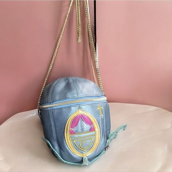 Disney and Danielle Nicole Cinderella Carriage Collab Purse-Pre production bag - Picture 1 of 9
